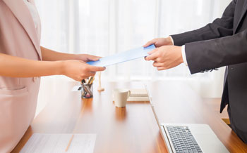 与保险公司合作