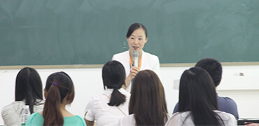 集训基地方与参会企业交流