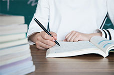 孩子总是拖拉磨蹭怎么办