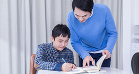 老师和家庭辅导