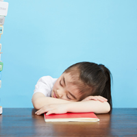 叛逆、和家长对抗