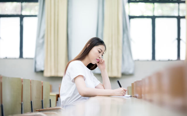 学日语报班怎么选