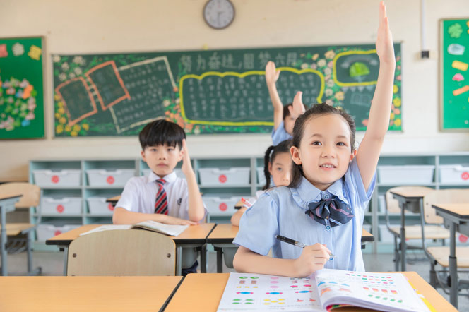 东莞青少年户外营配图