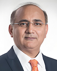 Dinesh J. Sharma老师