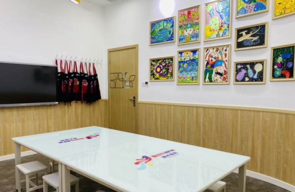 济南缤纷鸟美术教育之环境展示