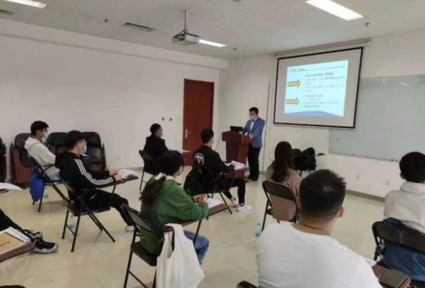 方普管理顾问学校的教学现场怎么样？