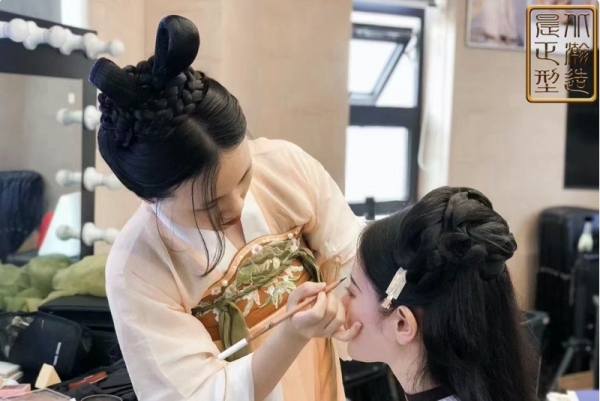 北京影视造型密训梳妆班