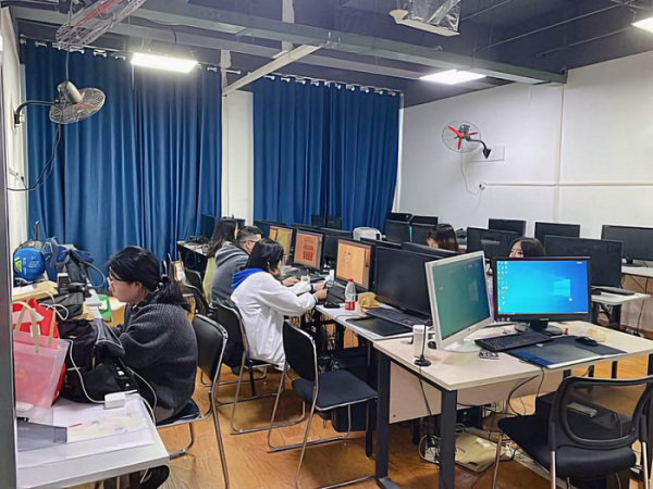 深圳王氏教育3D游戏模型大师培训班