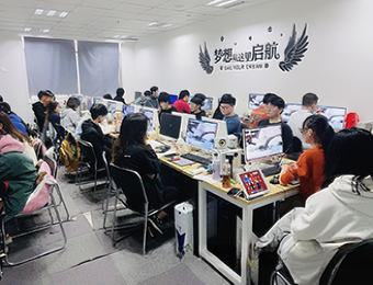 南京王氏教育C4D广告包装就业班